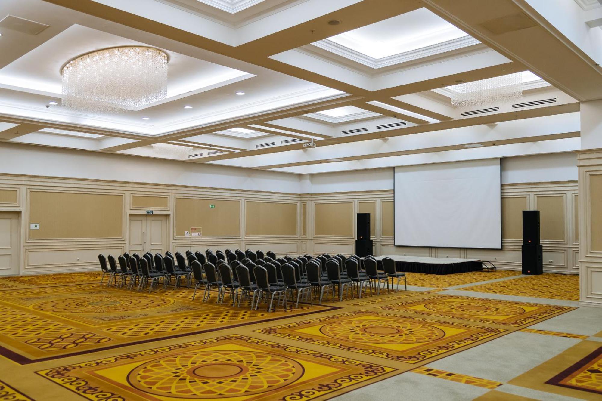 Holiday Inn Aktau By Ihg Εξωτερικό φωτογραφία
