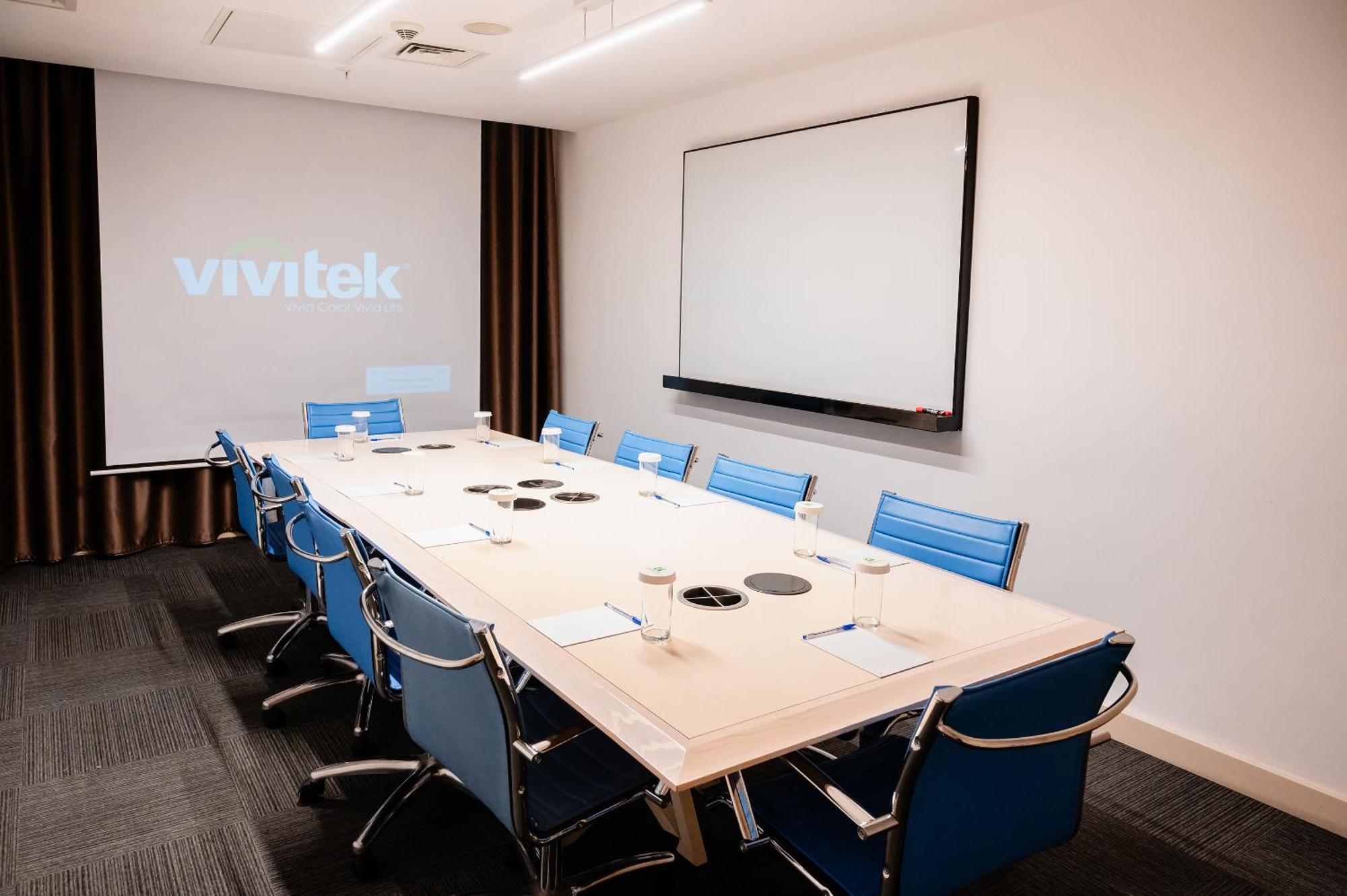 Holiday Inn Aktau By Ihg Εξωτερικό φωτογραφία
