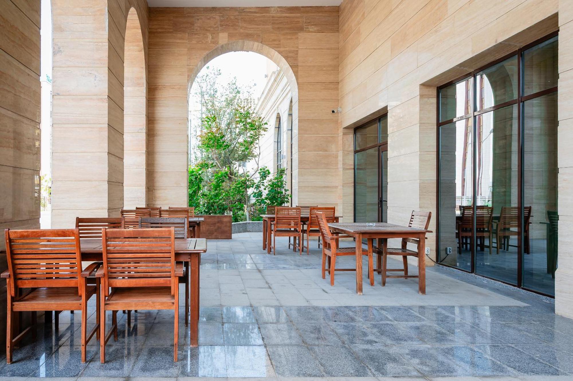 Holiday Inn Aktau By Ihg Εξωτερικό φωτογραφία
