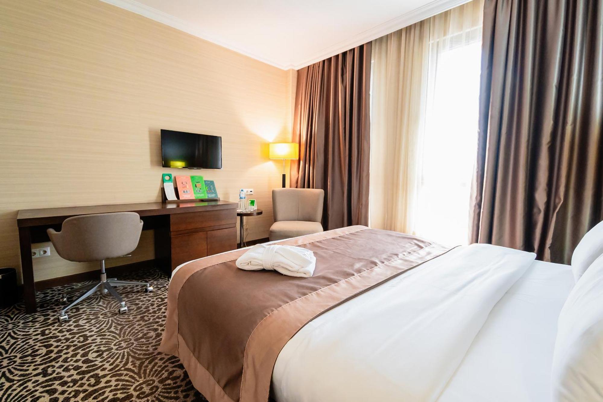 Holiday Inn Aktau By Ihg Εξωτερικό φωτογραφία